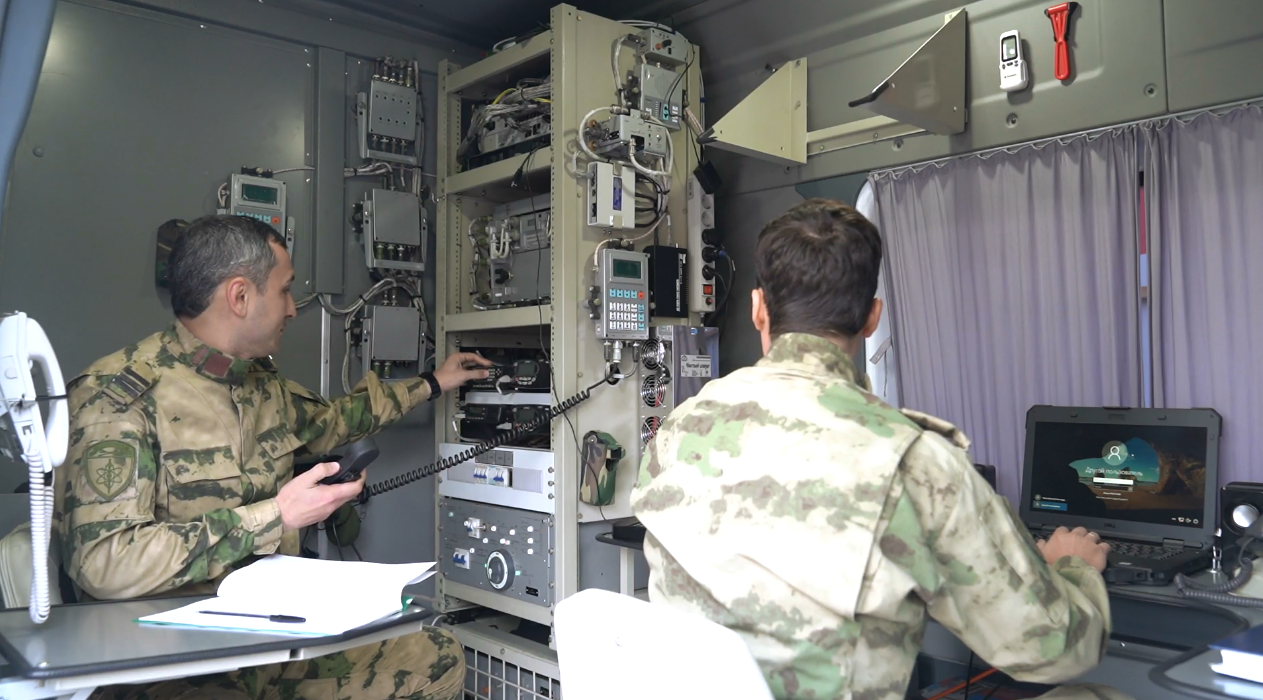 В День военного связиста, военнослужащие отдела связи столичного главка Росгвардии рассказали о своей службе