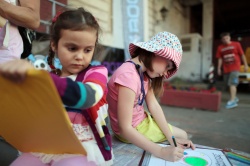 Школьники поселения приняли участие в конкурсе движения «Мы рисуем улицу»