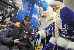 Свыше 4,6 миллиона пассажиров воспользовались новогодними вагонами метро