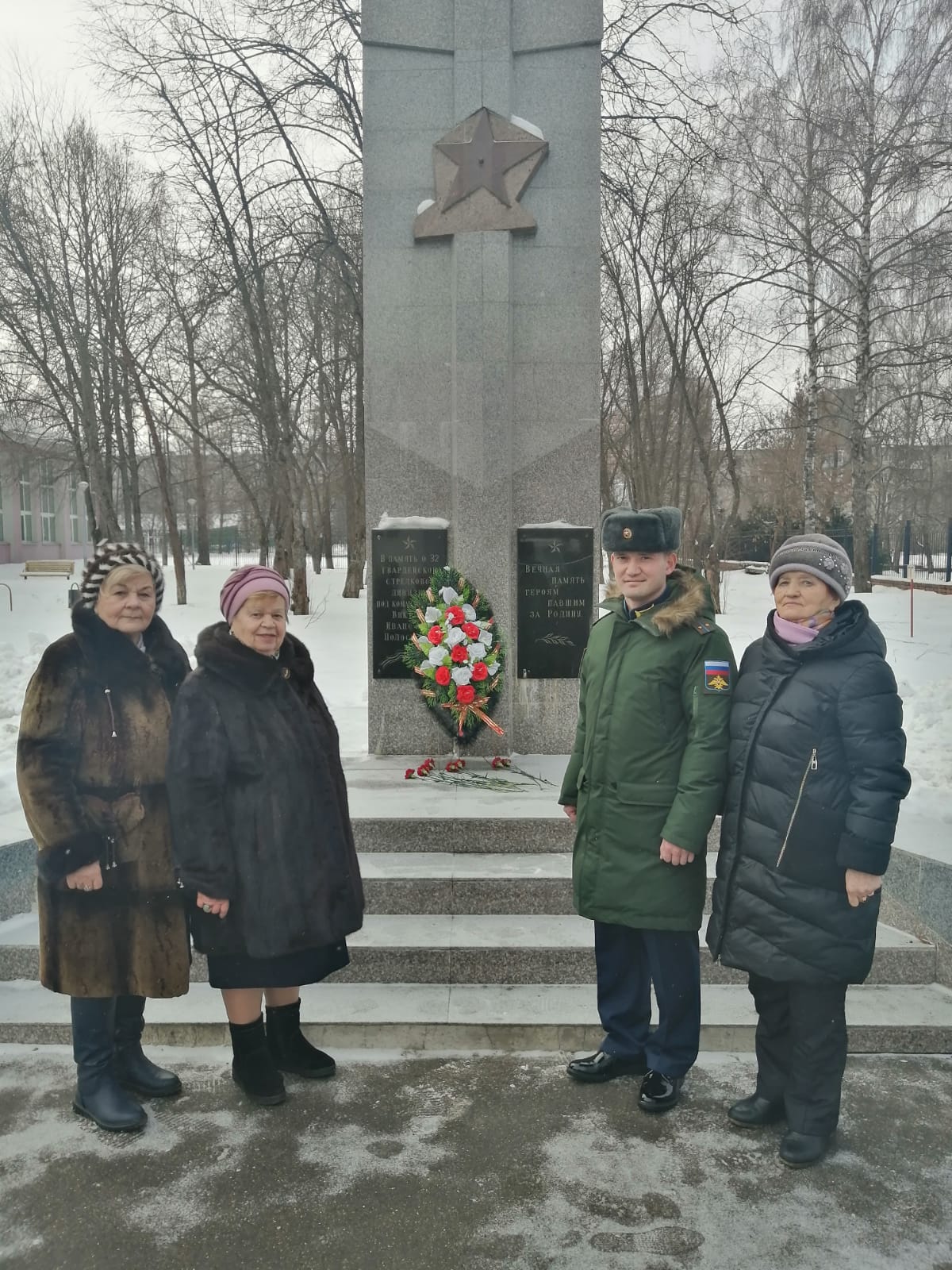 Совет ветеранов Михайлово-Ярцевского принял участие в патриотических мероприятиях