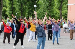 Социальные работники рассказали жителям Михайлово-Ярцевского о проекте «Московское долголетие» 