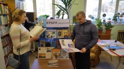 Книжную выставку открыли в Доме культуры «Михайловское»