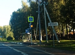 Светофор в деревне Дешино перевели в режим работы «Ожидание»
