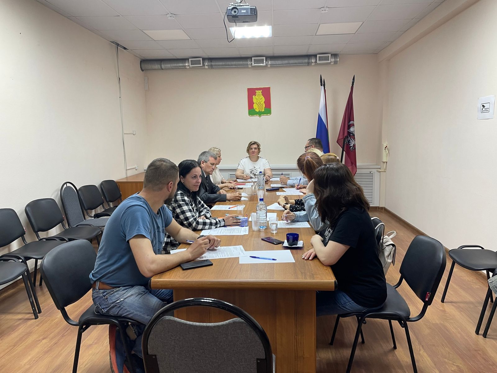 Представители Совета по профилактике правонарушений при администрации поселения Михайлово-Ярцевское провели 2 июня совещание.