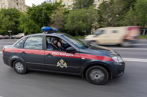 В Москве сотрудники Росгвардии задержали мужчину, подозреваемого в хищении автомобильного топлива