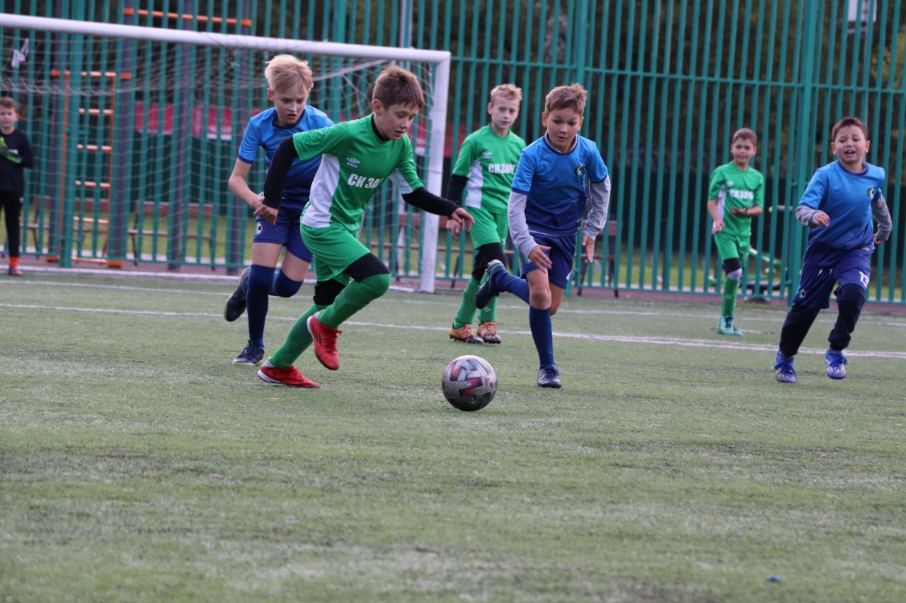 Юные жители Михайлово-Ярцевского приняли участие в футбольном турнире