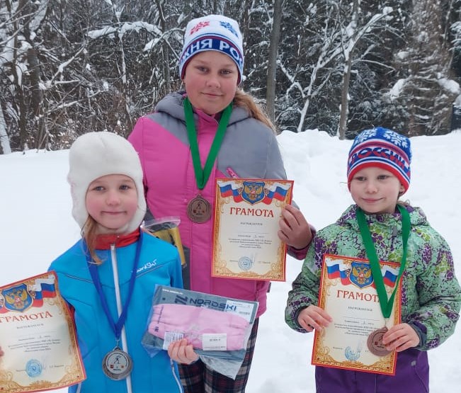 Лыжники из ЦКС «Медведь» приняли участие в соревнованиях
